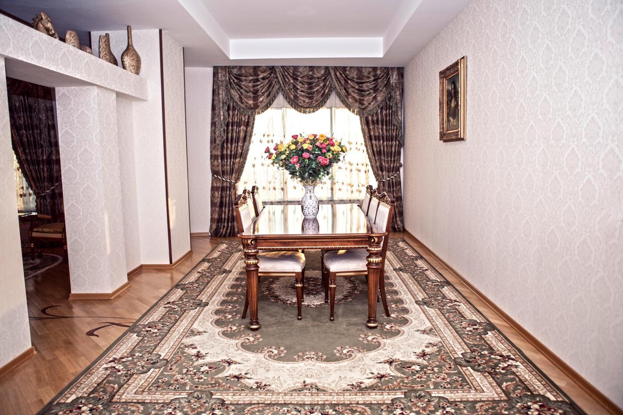 Grand Hotel Victory Aktau  Exteriér fotografie A dining room