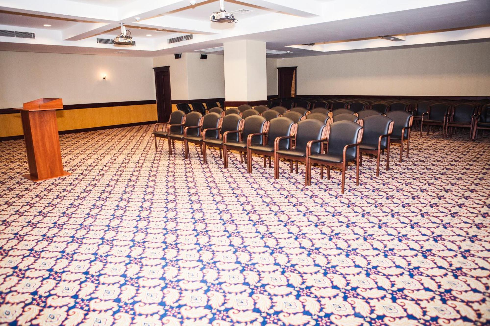 Grand Hotel Victory Aktau  Exteriér fotografie The auditorium